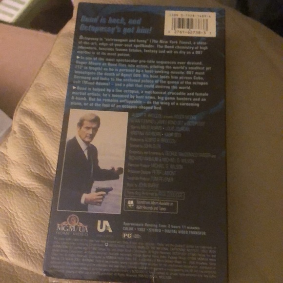 James Bond 007: Octopussy - 1983 - VHS - New! - Picture 2 of 6
